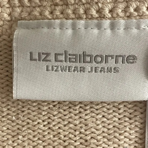 Vintage Liz Claiborne light beige cable knit sweater, scalloped edging size XL - Picture 5 of 7